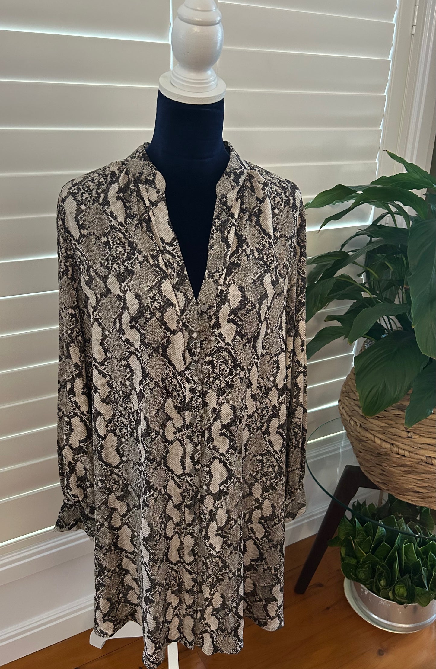 HM long line top size Euro 44