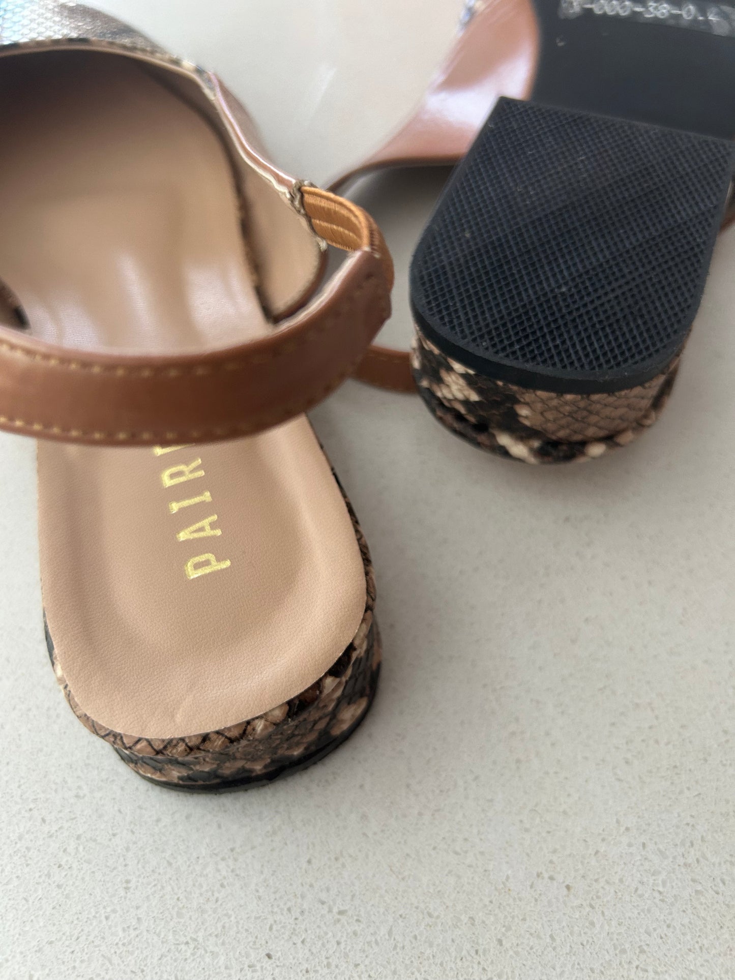Paired flats size 38