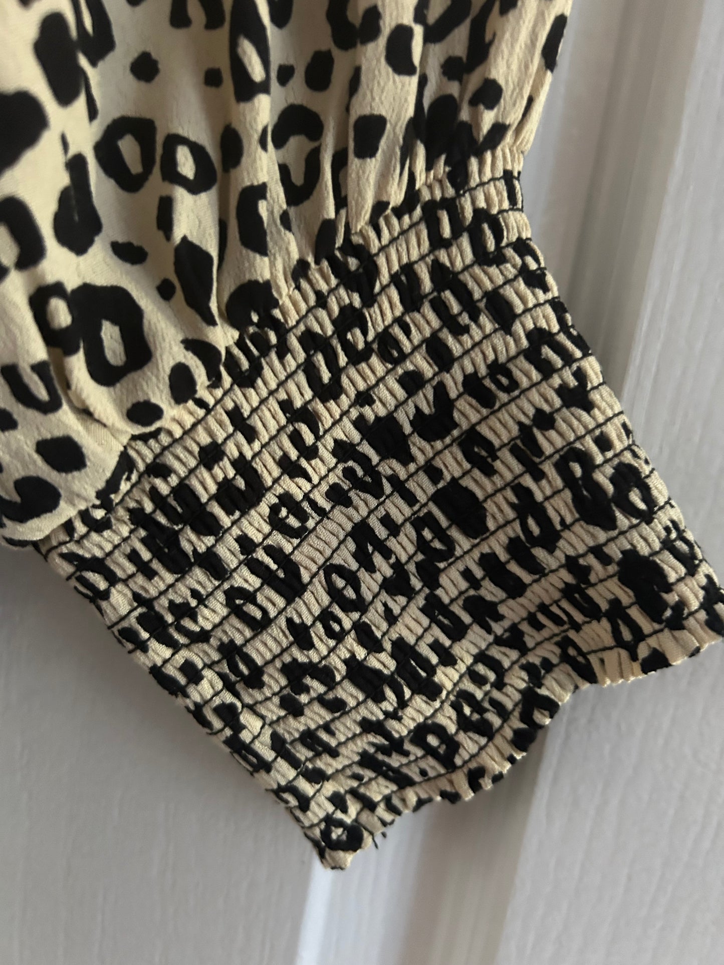 Witchery top size 14