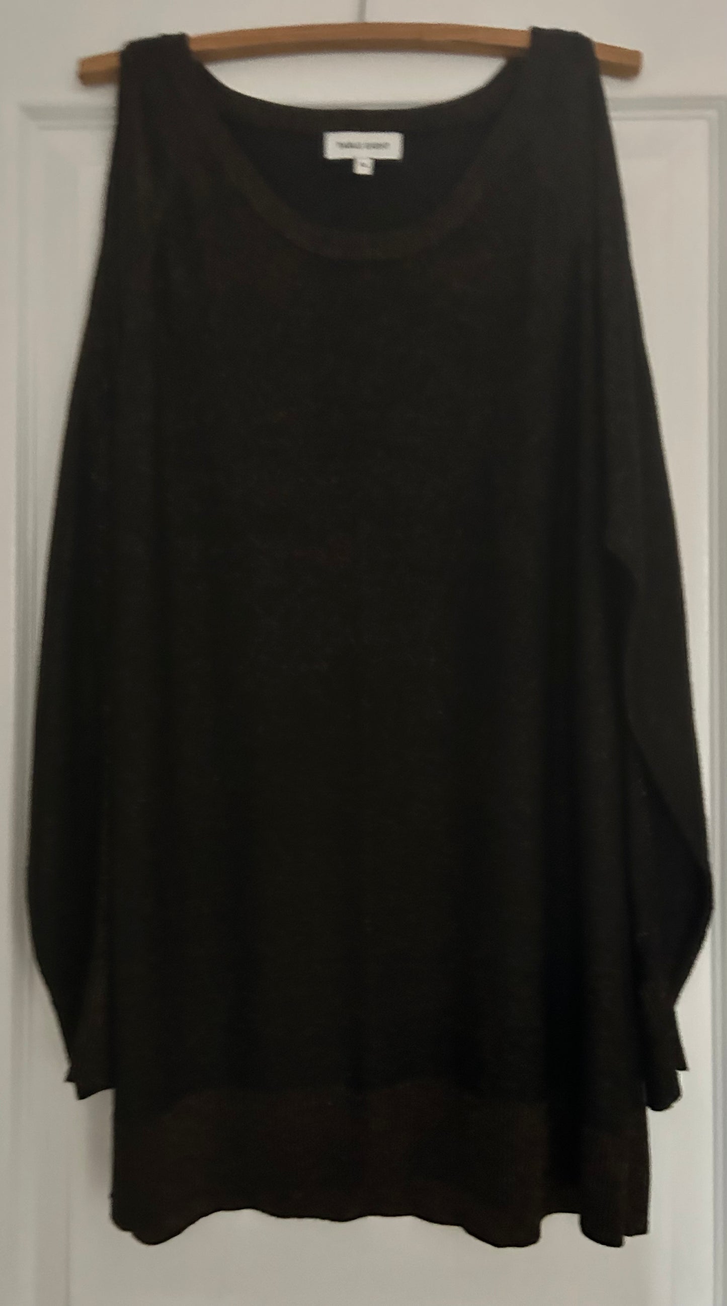 Table Eight knit top size XL