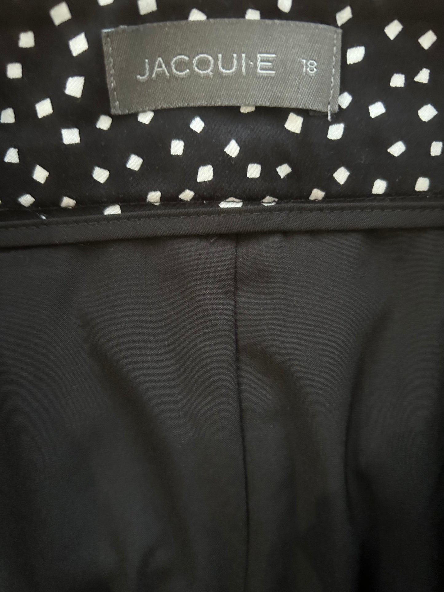 Jacqui E skirt size 18