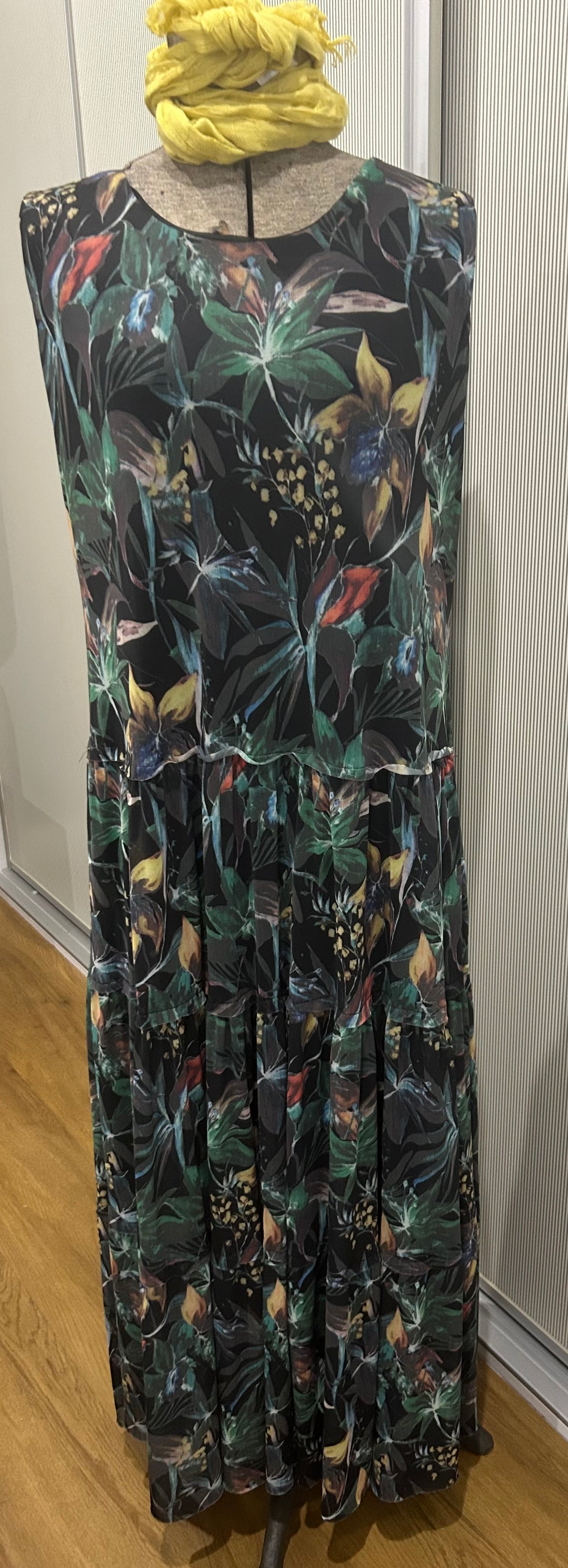 NONI B dress size 1XL