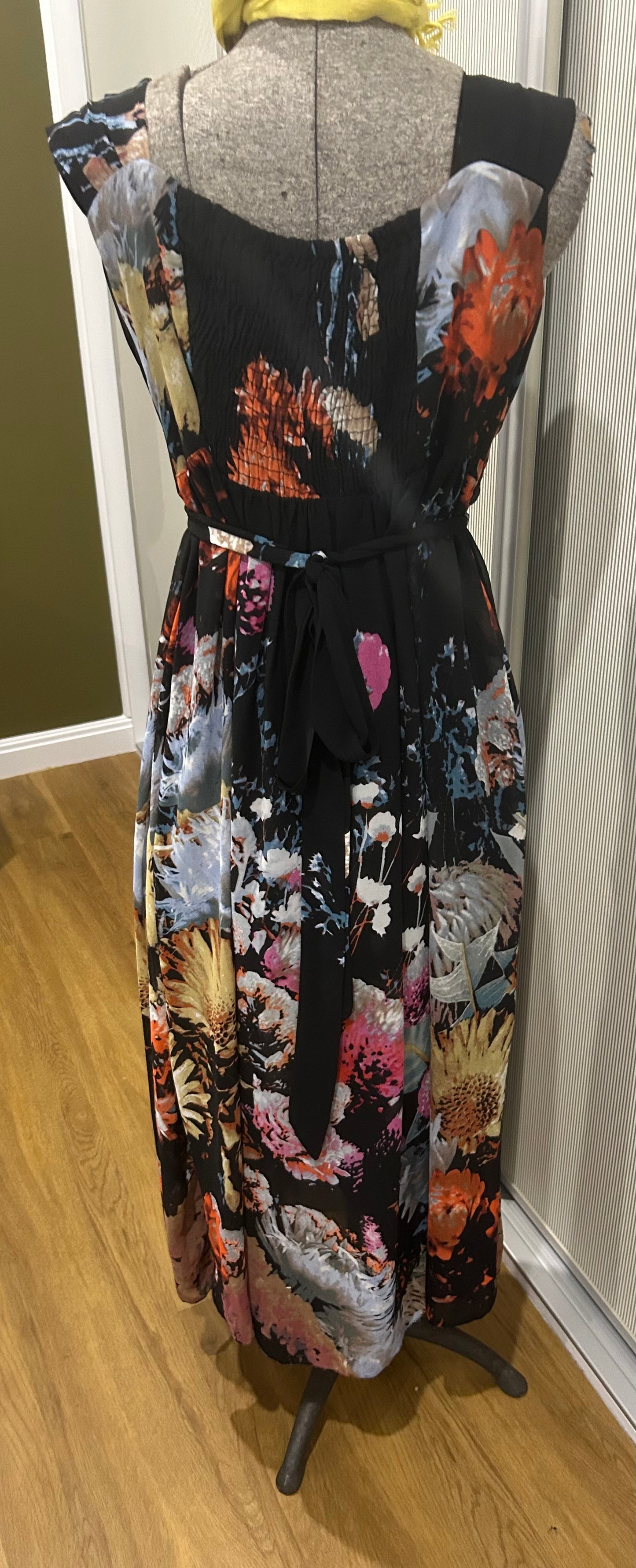 Bellini dress size 14