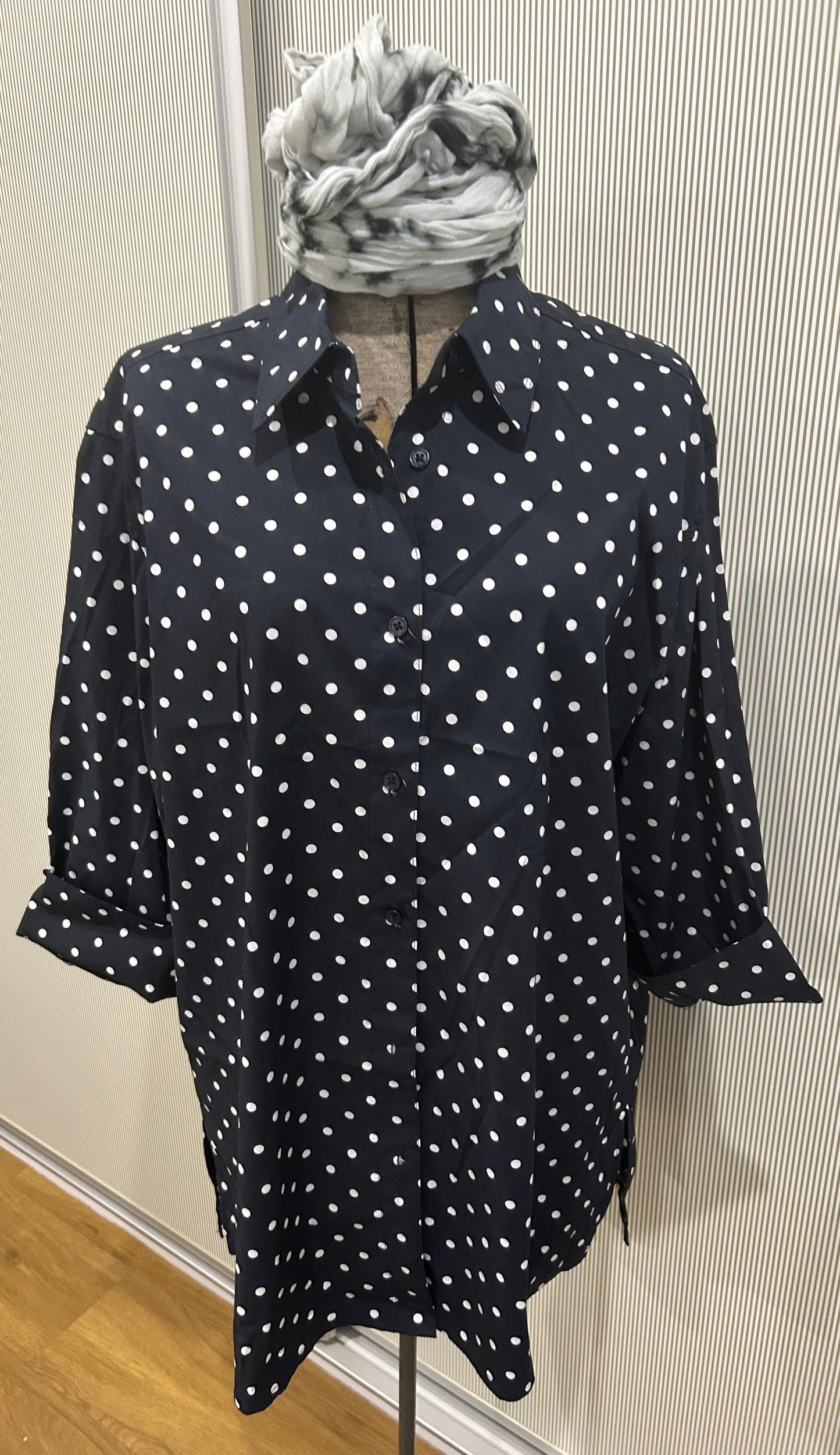 SARA shirt size 18