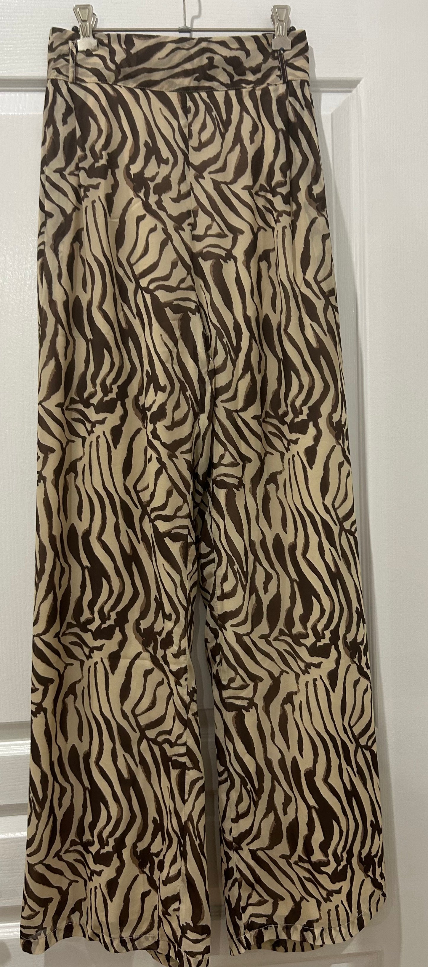 DERMA pants size 18