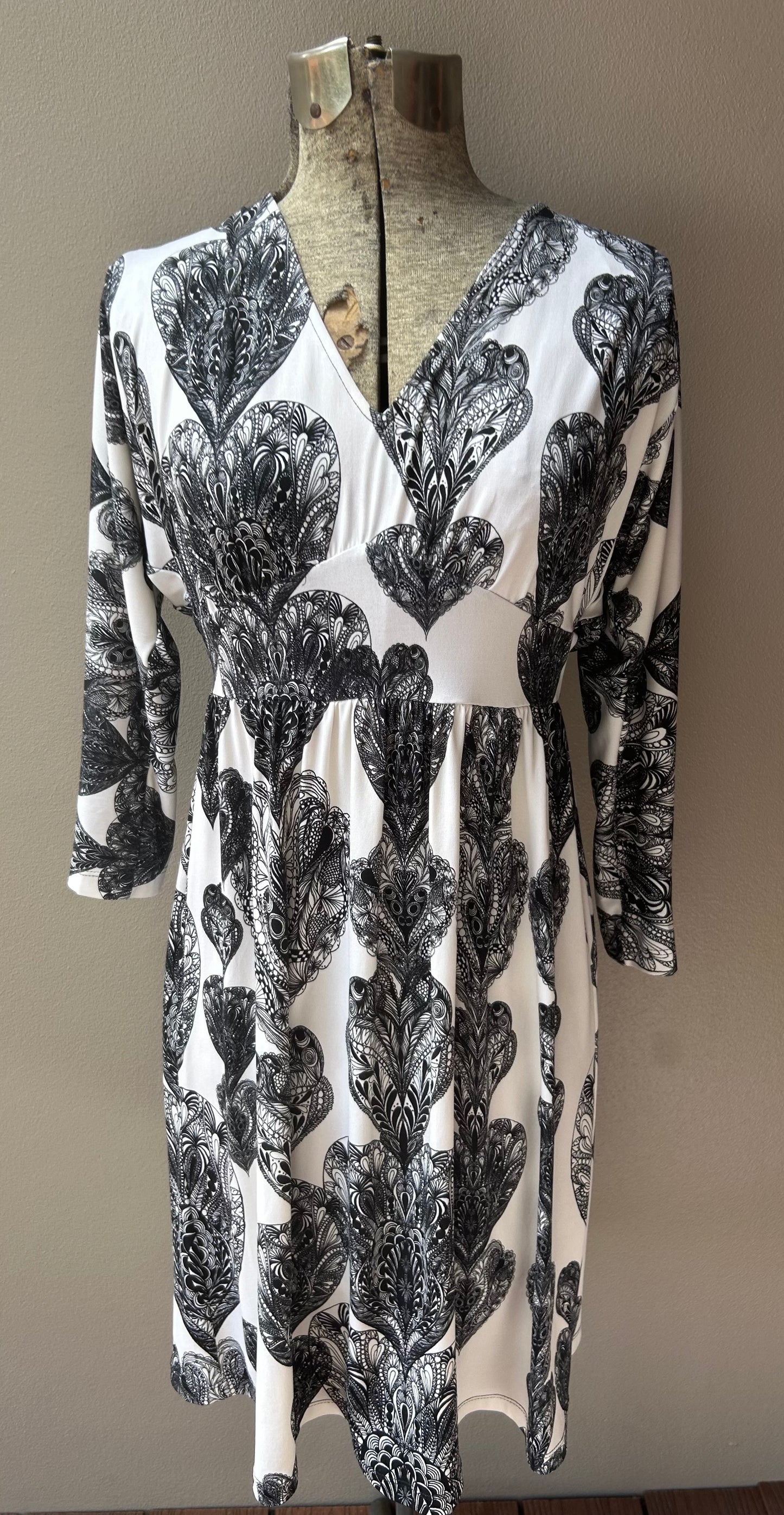 Charlie Brown dress size 8