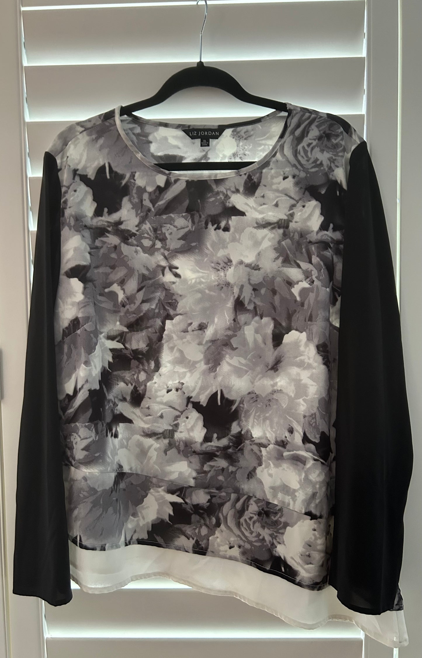 Liz Jordan top size XL