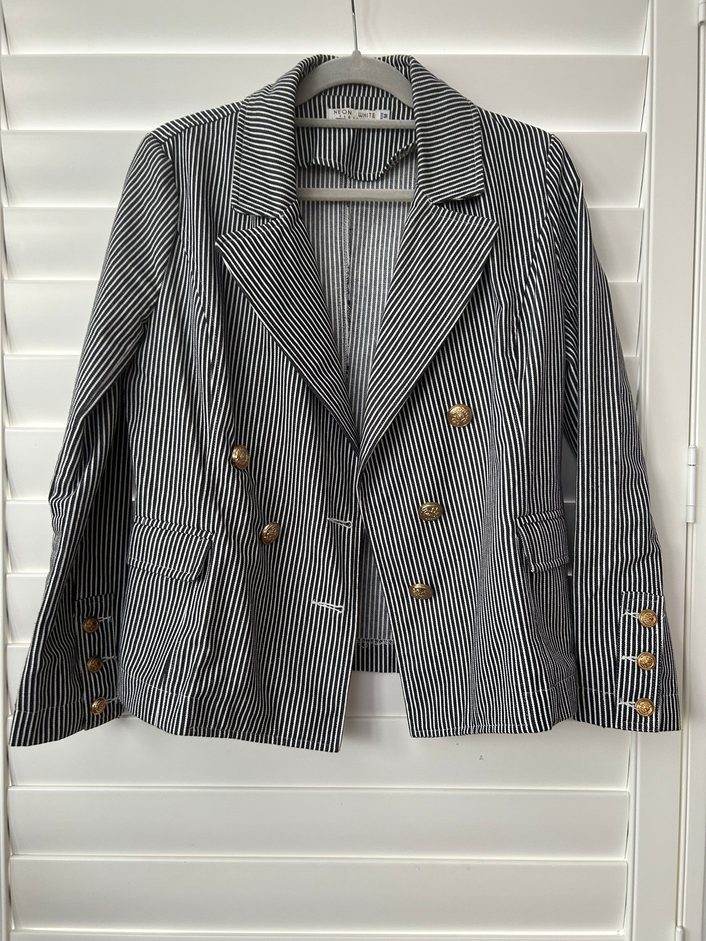 NEON White Blazer size M