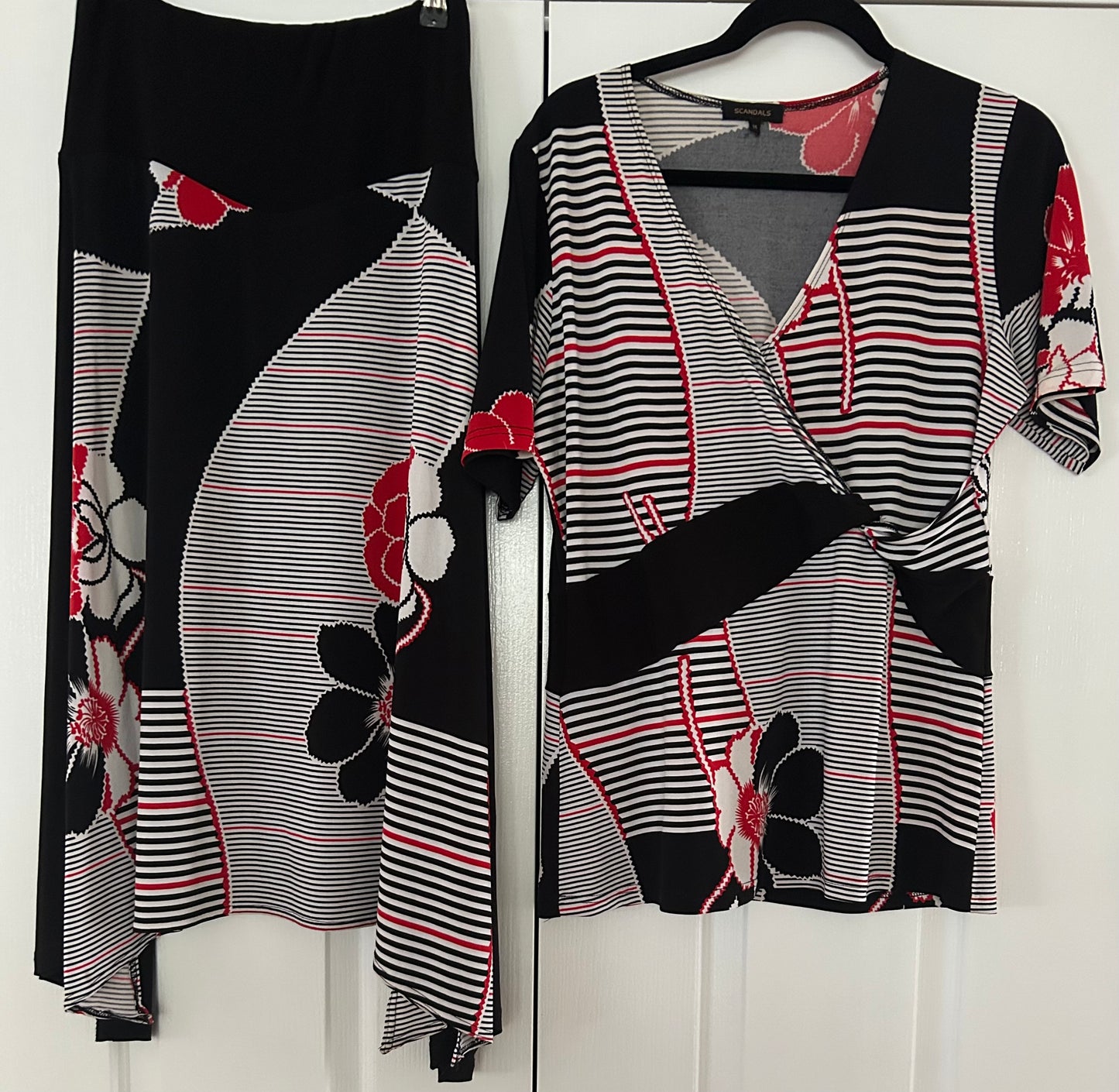 SCANDALS vintage 2pc size 14