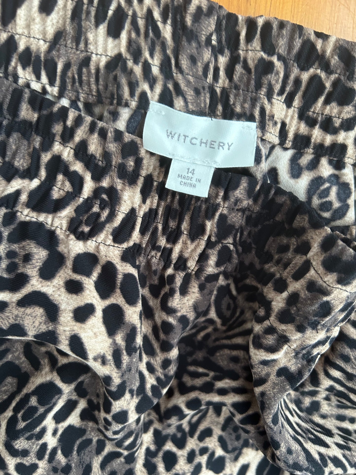 Witchery pull on pants size 14
