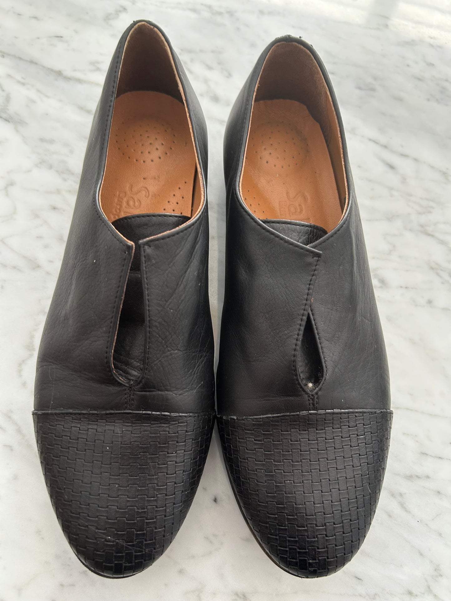 Sala slip ons size 39