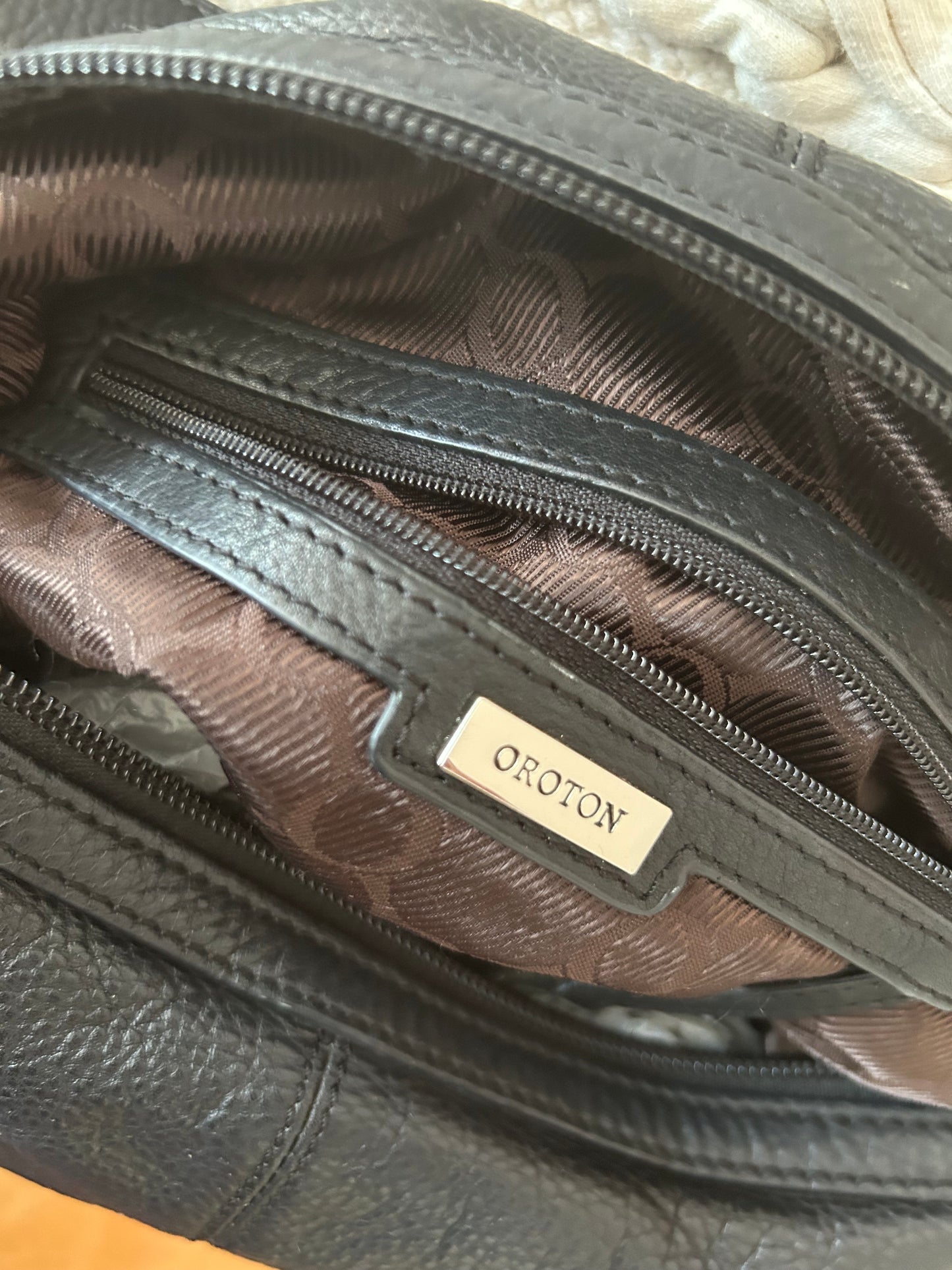 OROTON leather bag