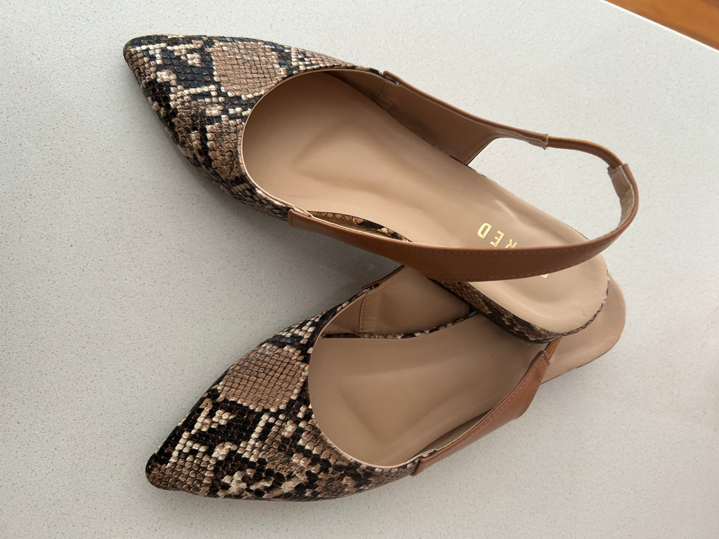 Paired flats size 38