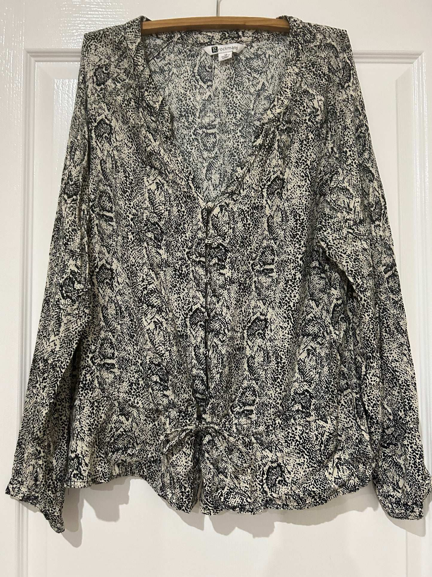Rockmans top size 16