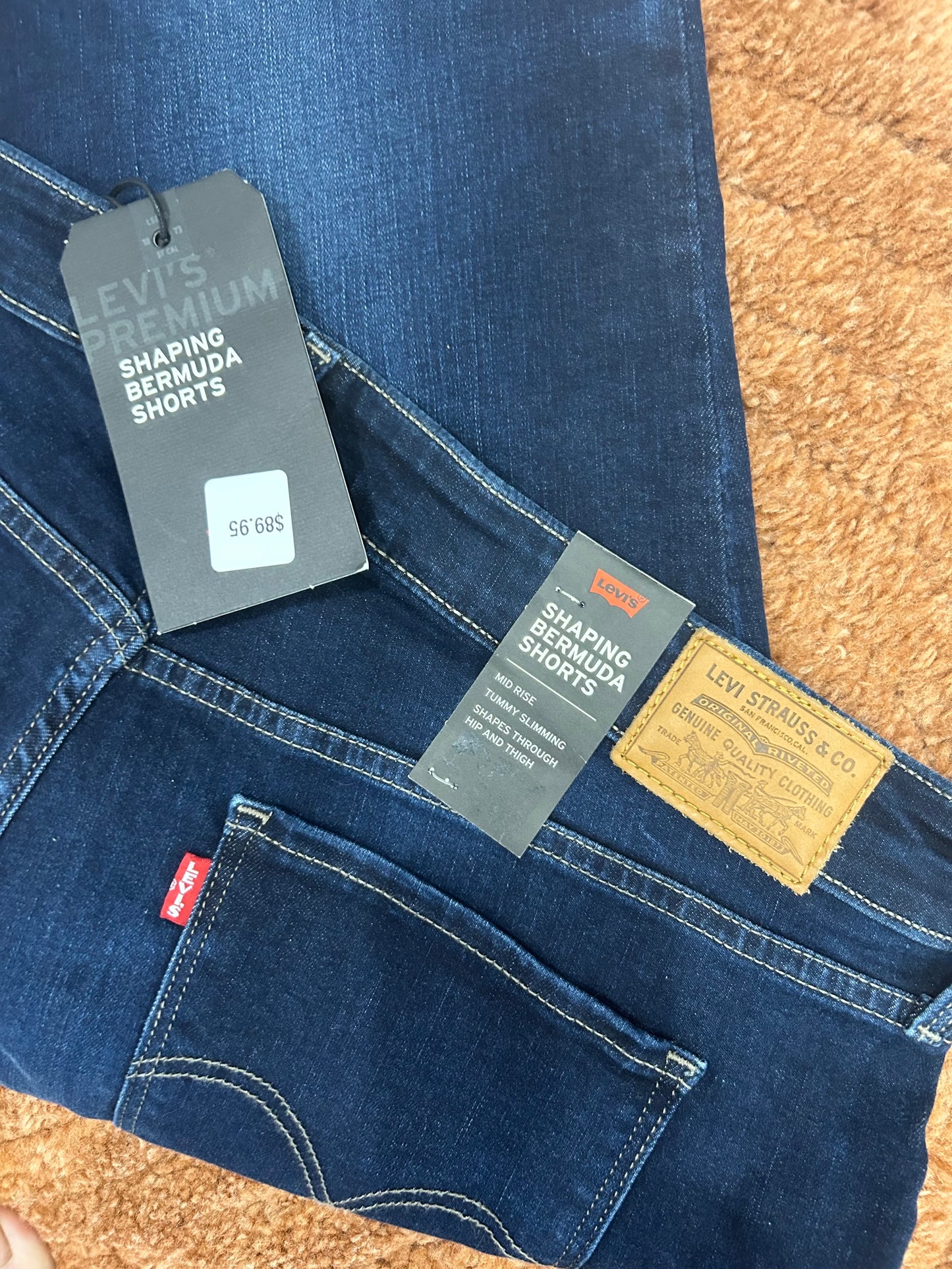 LEVI shorts size 22