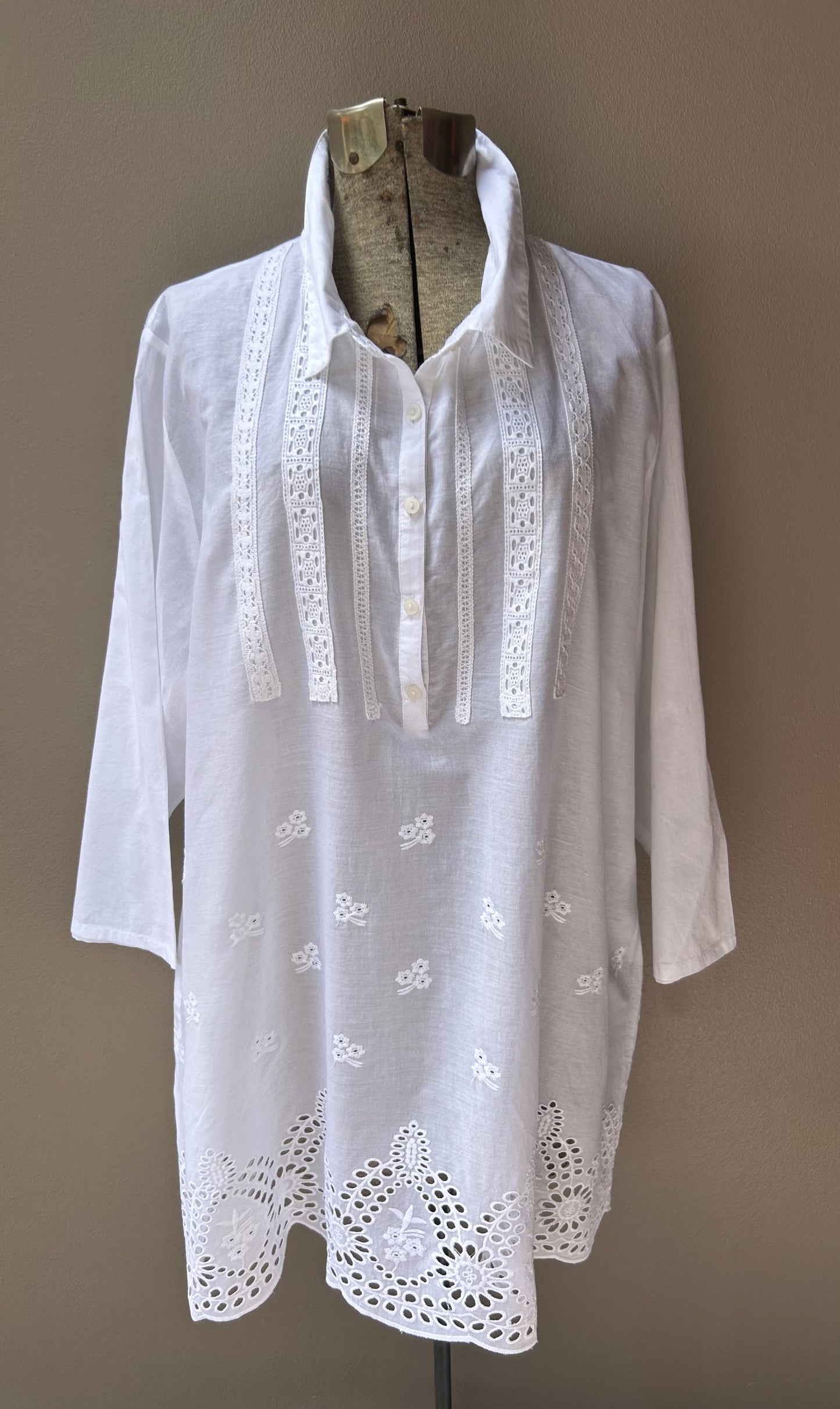 Sara shirt size 22