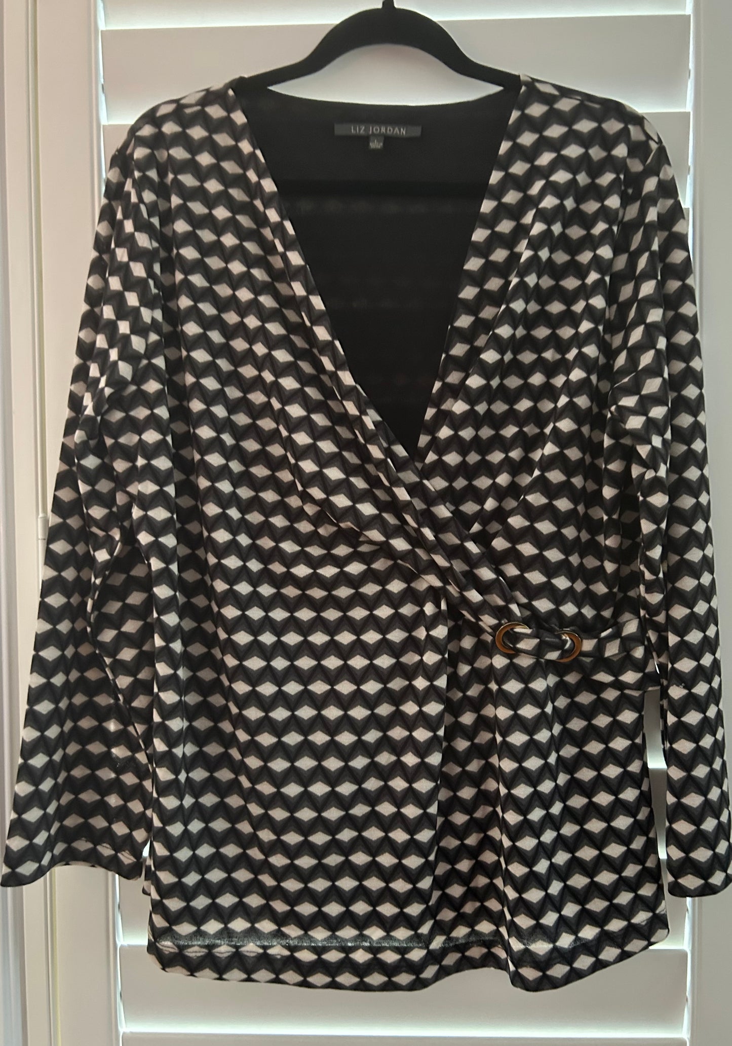Liz Jordan top size L