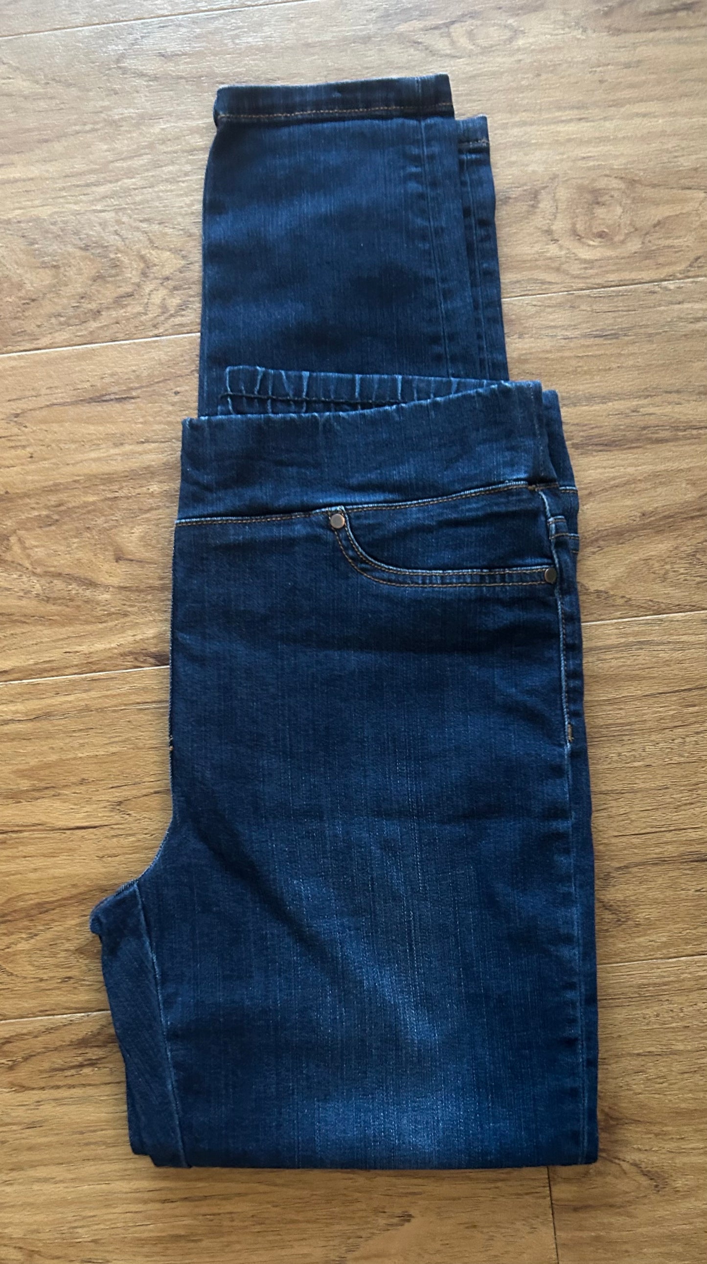 Blue Illusion jeans size M