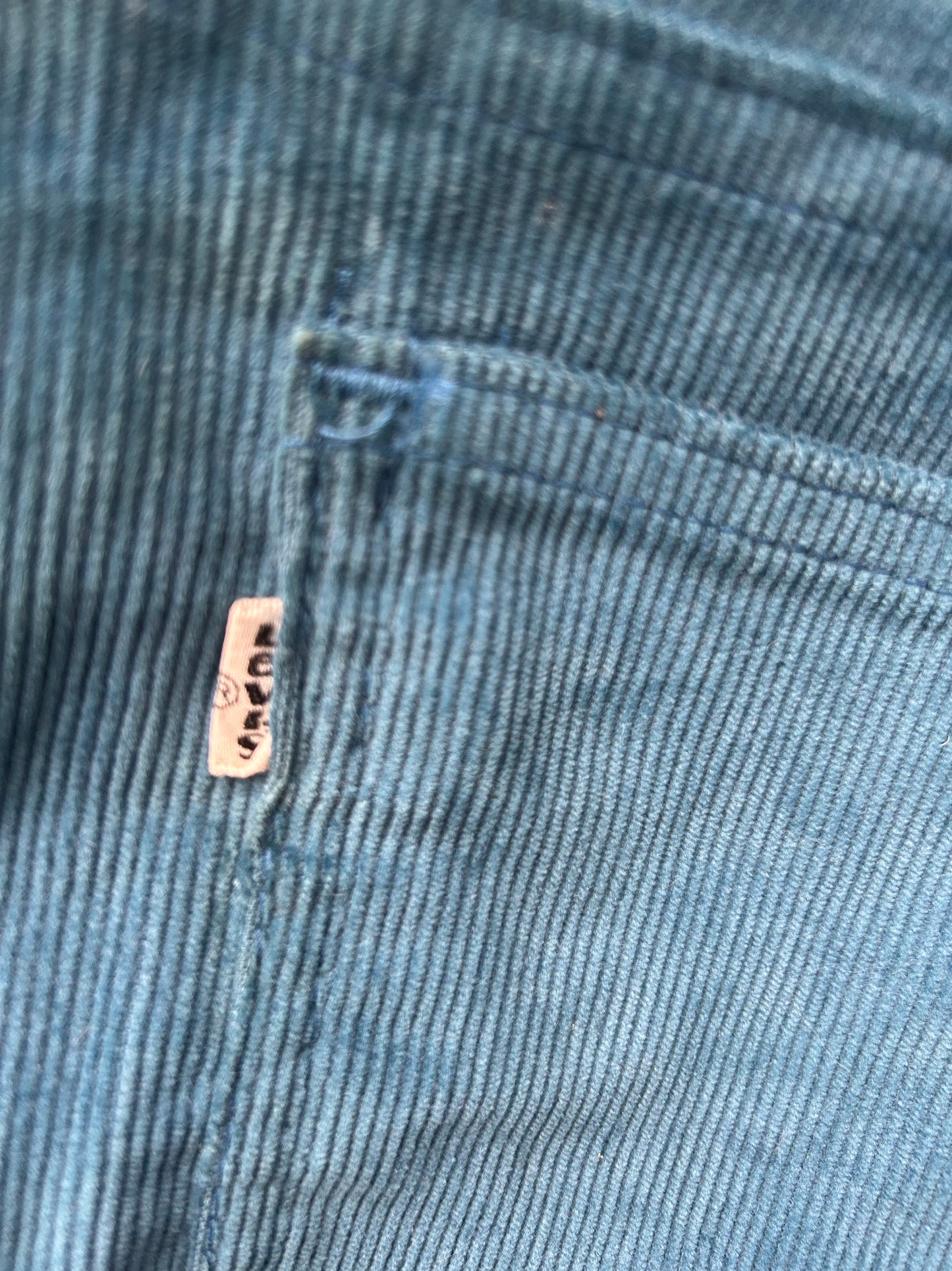 Levi cord jeans size size 8