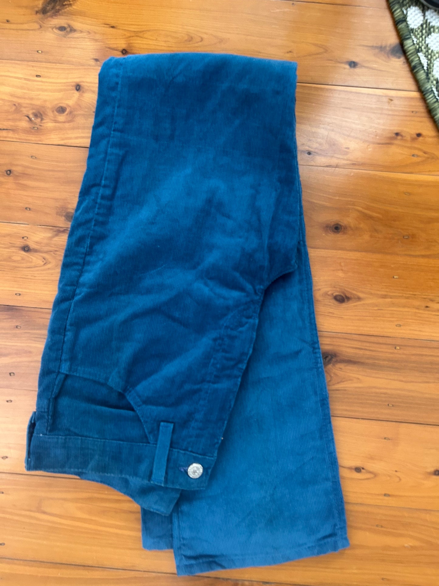 Levi cord jeans size size 8