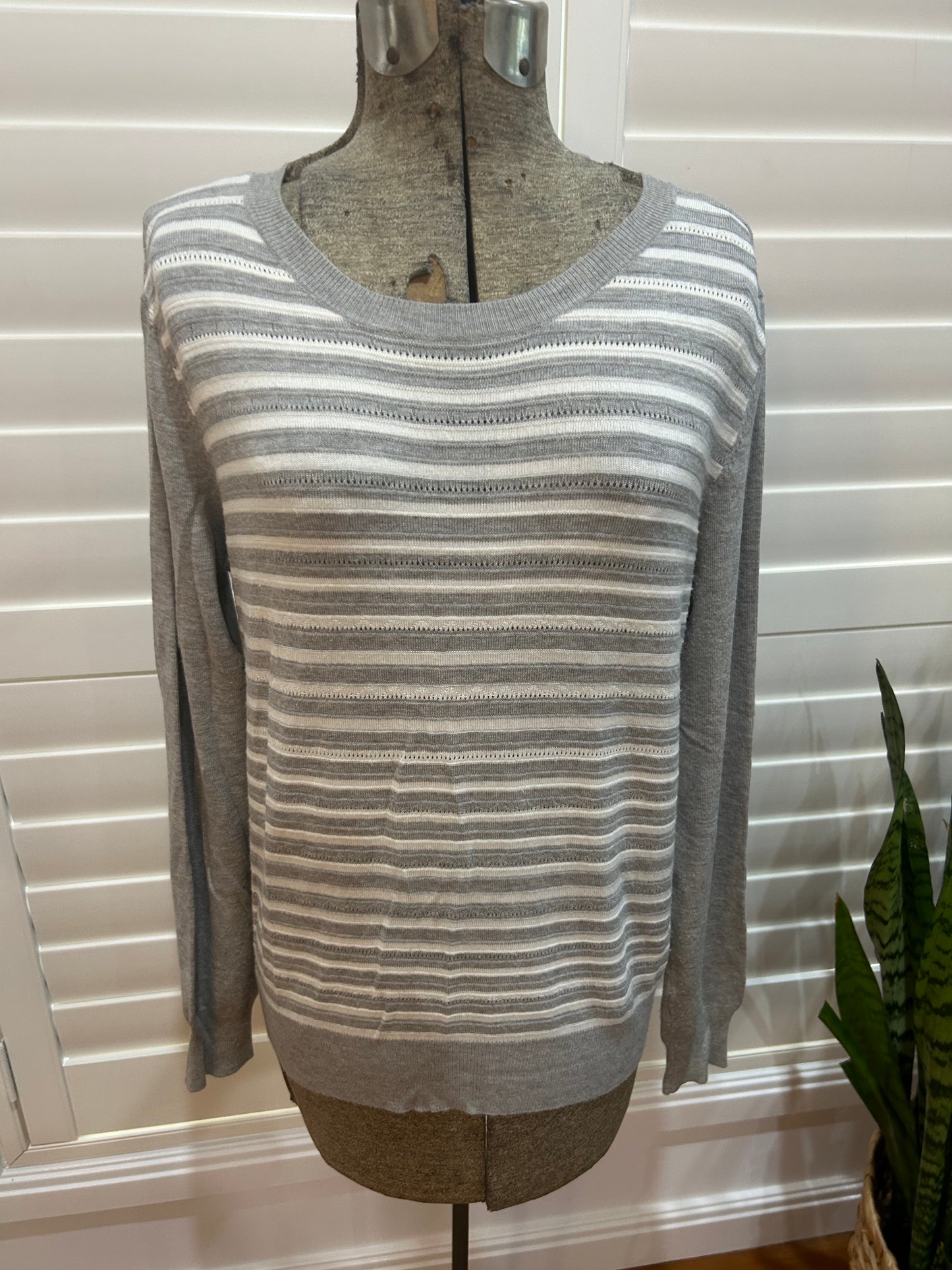 Tokito jumper size 10