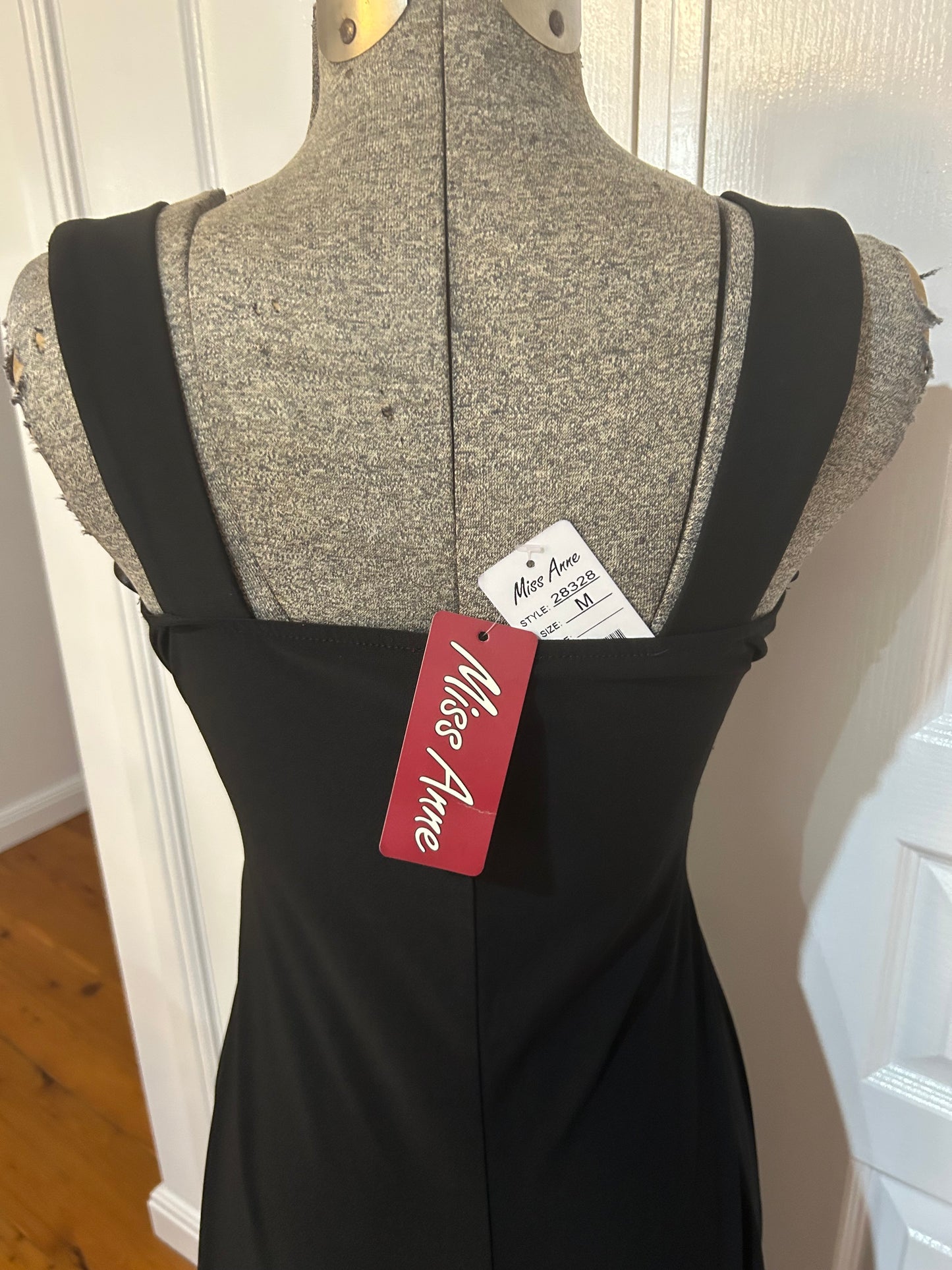 Miss Anne long dress size M